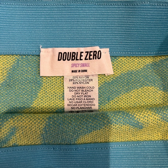 BRAND : DOUBLE ZERO two piece set size small! - Picture 3 of 6